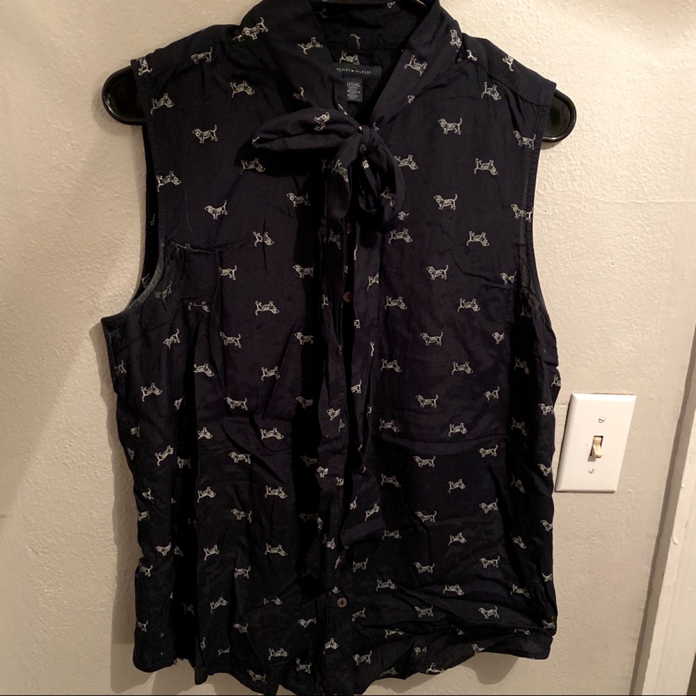 Navy tank top with dog print